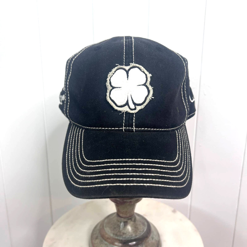Black‎ Clover Black and White Cap SZ L